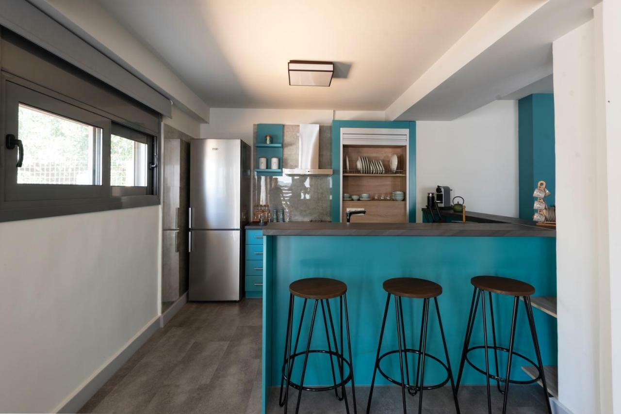 Groundfloor 2Br Apt With Smallyard Near The Heart Of Kalamata Esterno foto