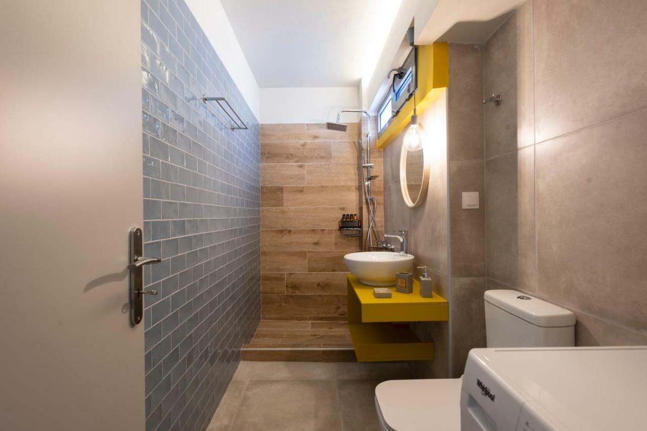 Groundfloor 2Br Apt With Smallyard Near The Heart Of Kalamata Esterno foto